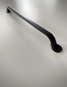 Dorezë (Doreza) për mobilie, ngjyrë e zezë matt , L:256 mm ” Laccato”