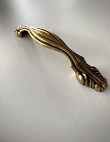 Dorezë (Doreza) për mobilie ,ngjyrë ari , L:128mm ”orval ”