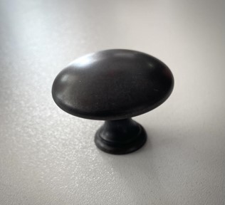 Dorezë (Doreza) për mobilie, ngjyrë e zezë, D:35mm ”Bronzo Country”